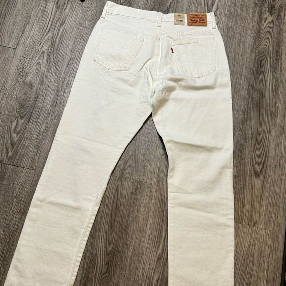 - Levi’s 501 women’s white distressed jeans - NWT - 30x30 - Picture 2 of 8